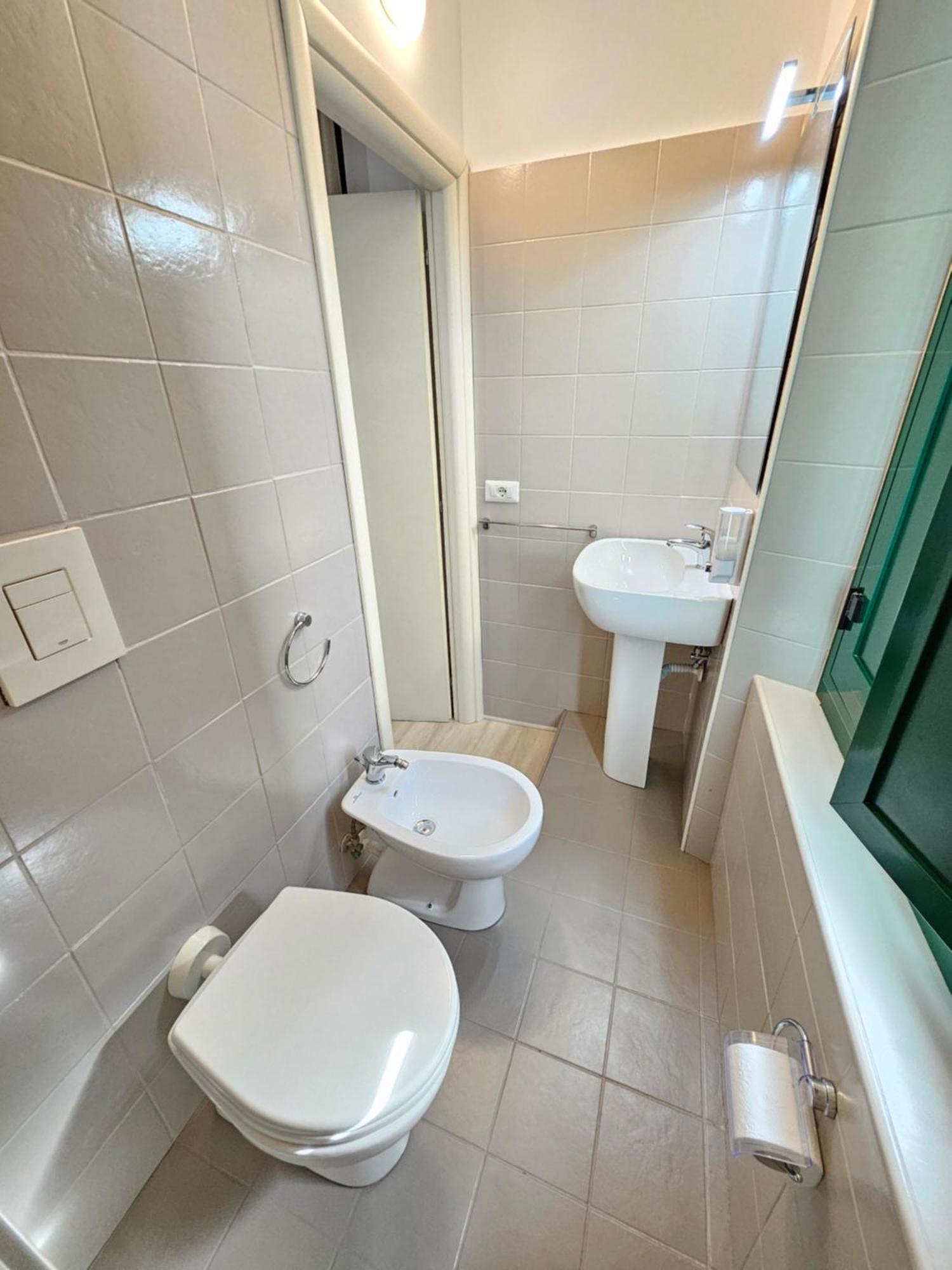 B&B Green Stazione Centrale E Centro Reggio di Calabria Dış mekan fotoğraf